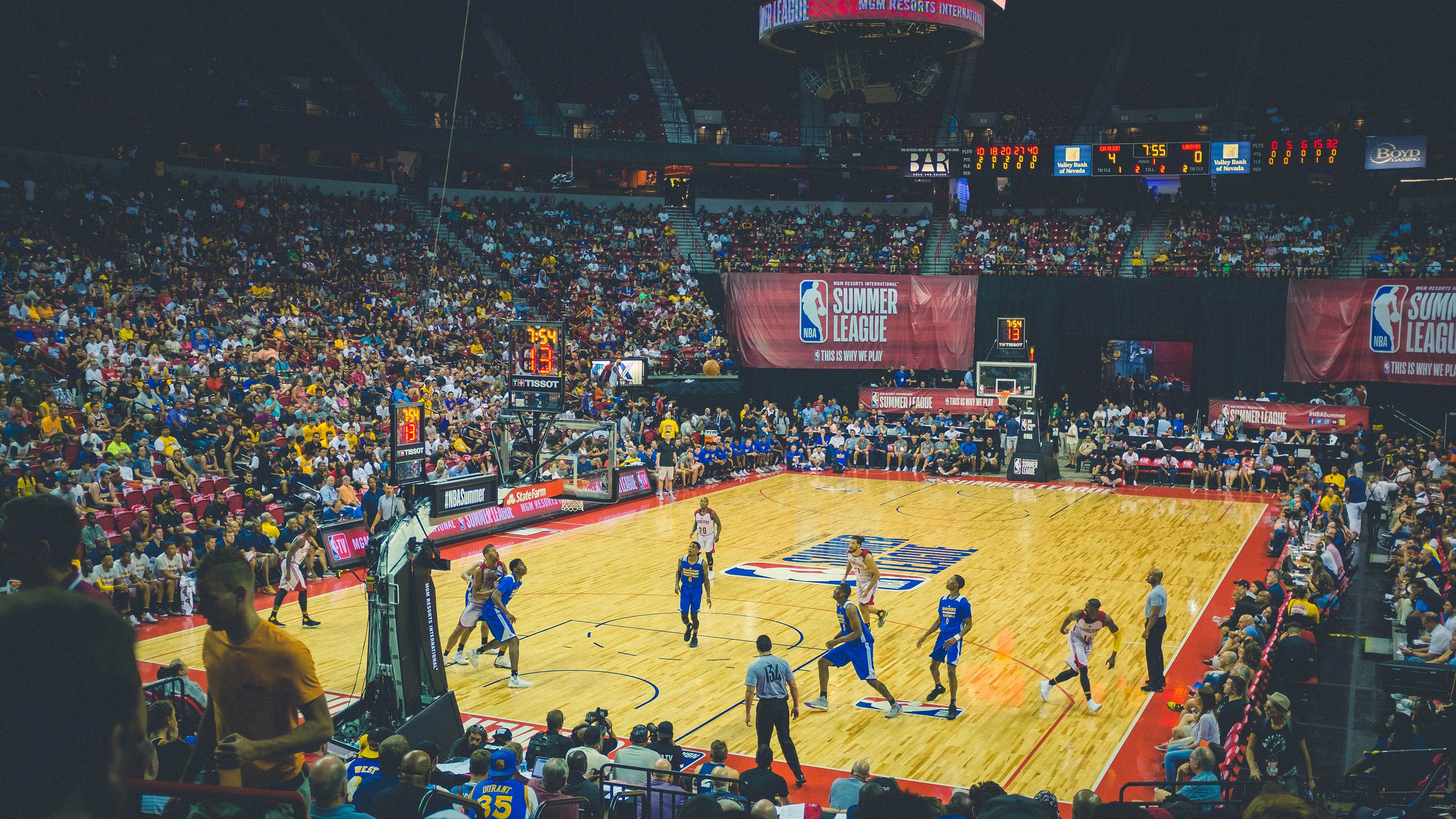 世界杯：冠军队门将个人周边产品热卖 “门神效应”首次盖过前锋